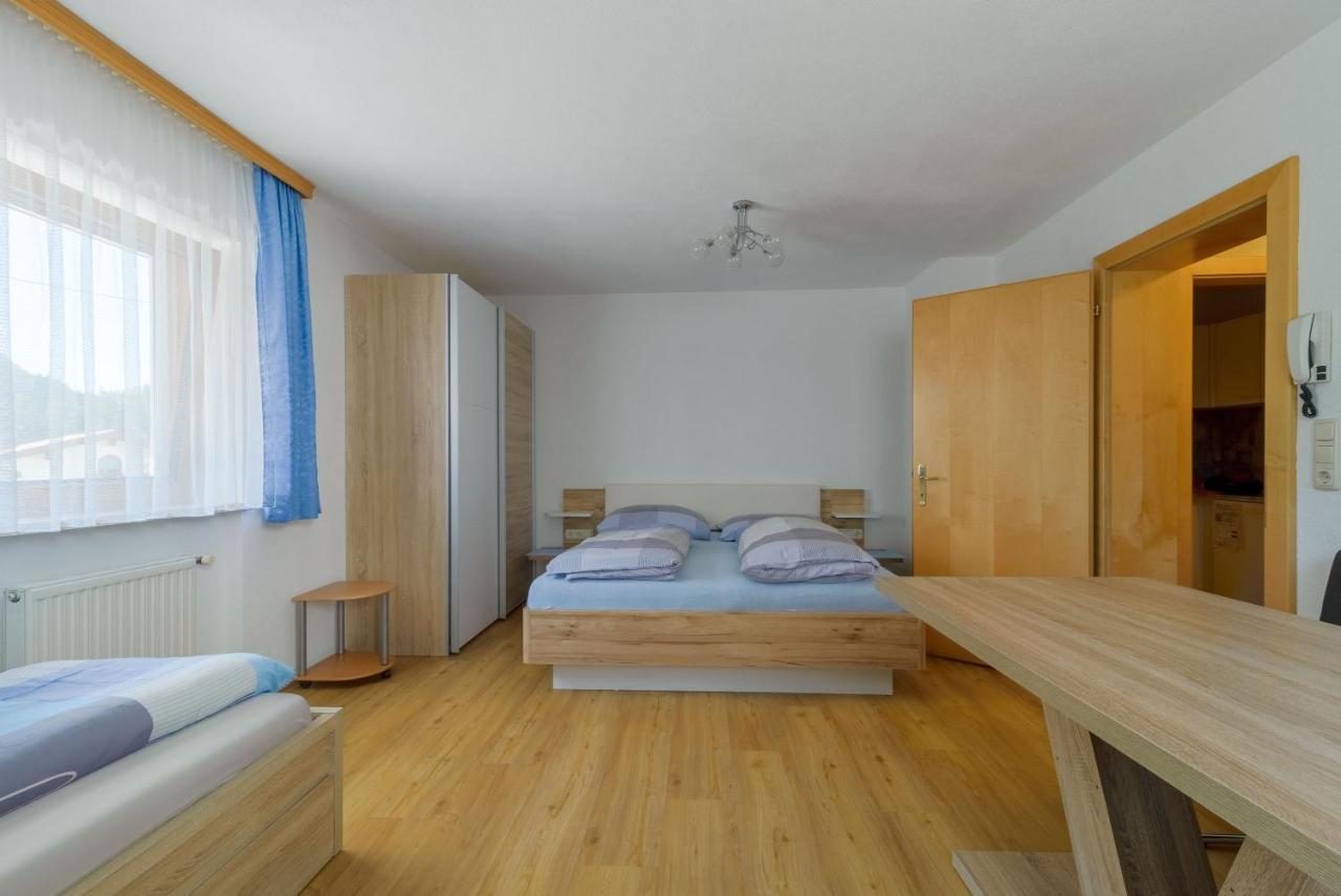 דירות פלירש Haus Schimpfoessl מראה חיצוני תמונה